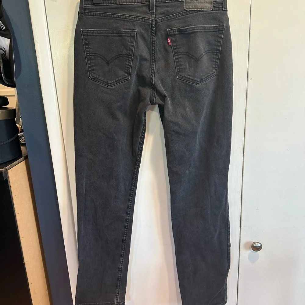 Levi's Men's Dark Gray Straight Jeans